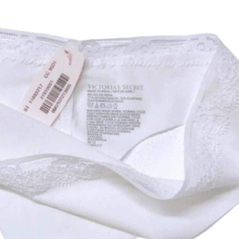 NWT 2013’ Victoria’s Secret White Lace Top Thong